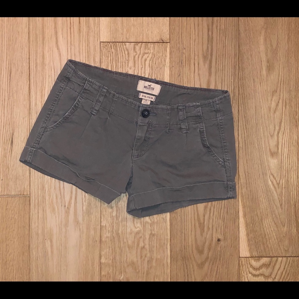 Hollister cargo shorts